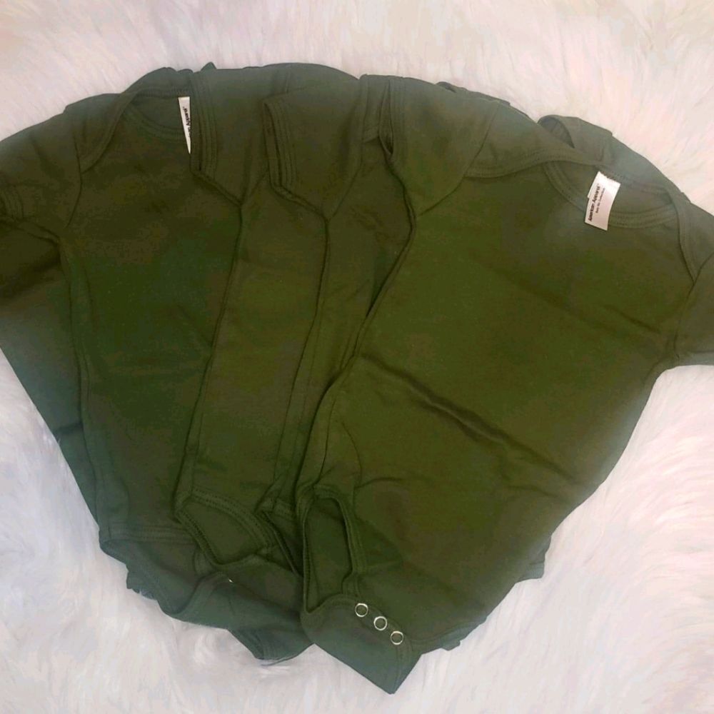 NWOT American Apparel Bundle of 10 onesies size 3-6 months
